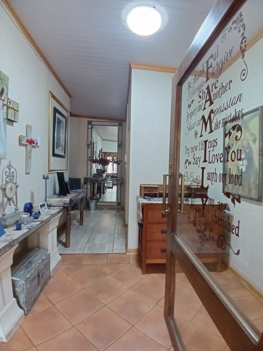 5 Bedroom Property for Sale in Sasolburg Ext 23 Free State